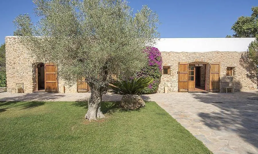 La Finca Agroturismo Can Bet Santa Eularia des Riu 0*,  Spain